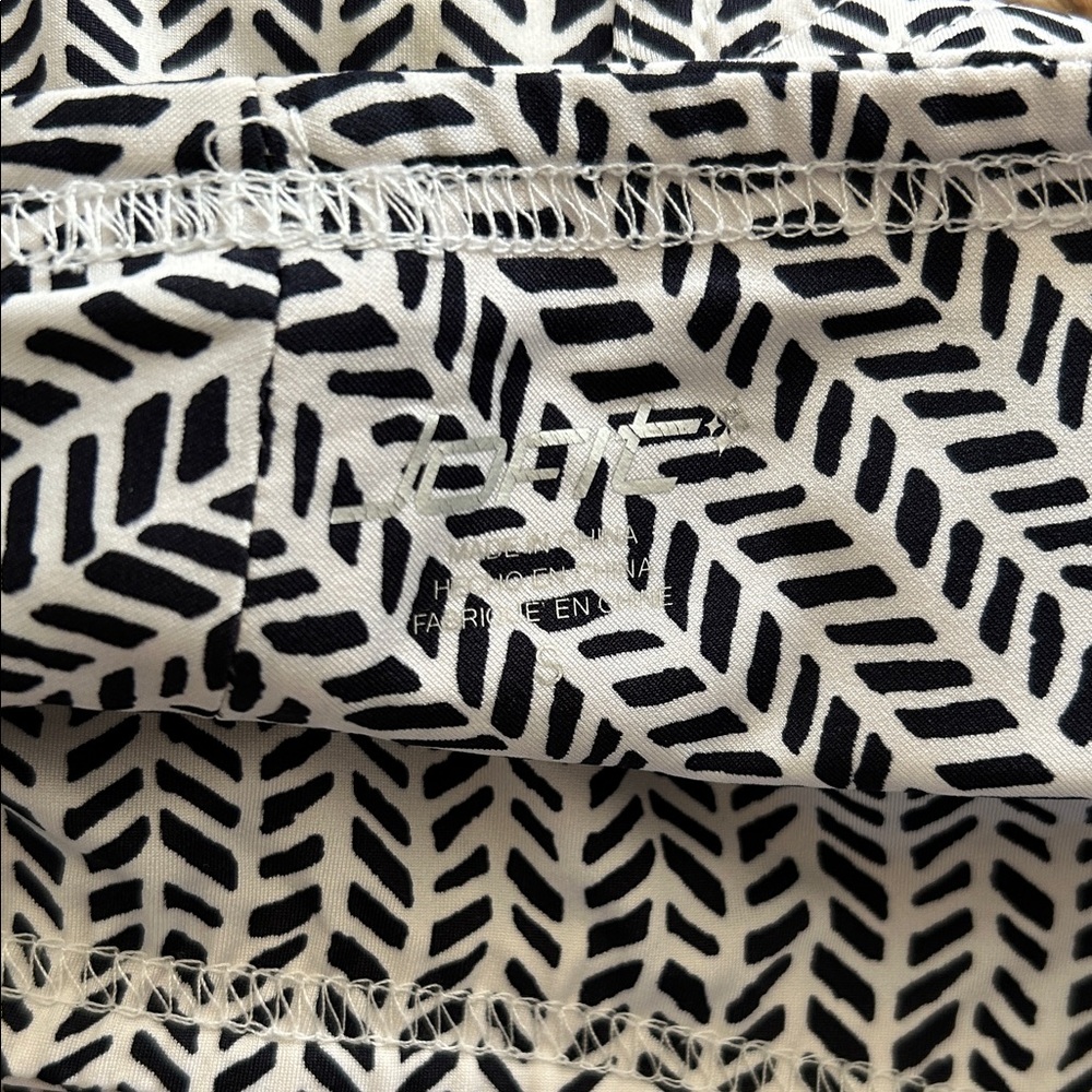 Jofit Black and White Geometric Skort - Picture 4 of 6